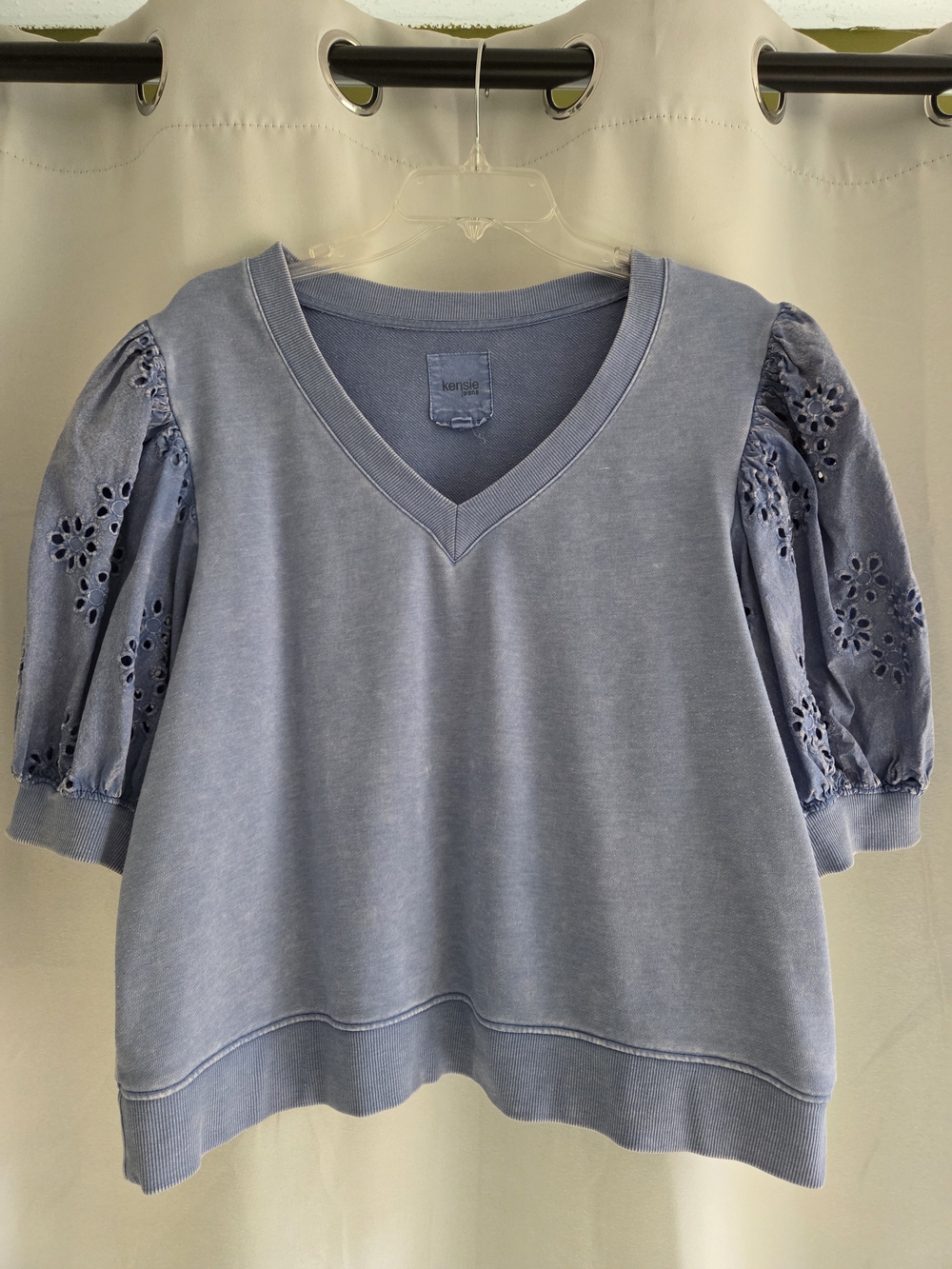 ensie Jeans Light Blue V-Neck Short Sleeve Sweatshirt - Size XL*